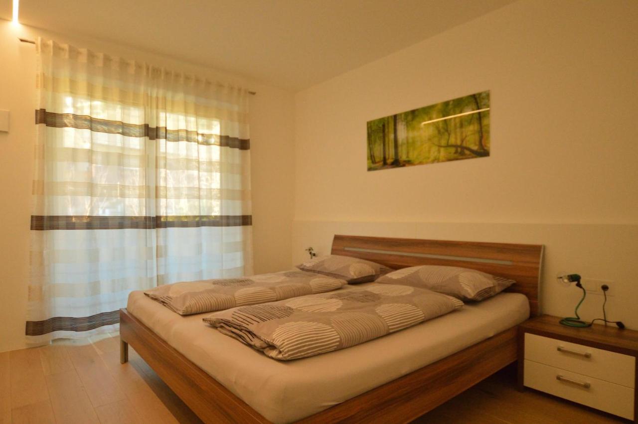 Family Apartment Julia Термено Екстер'єр фото
