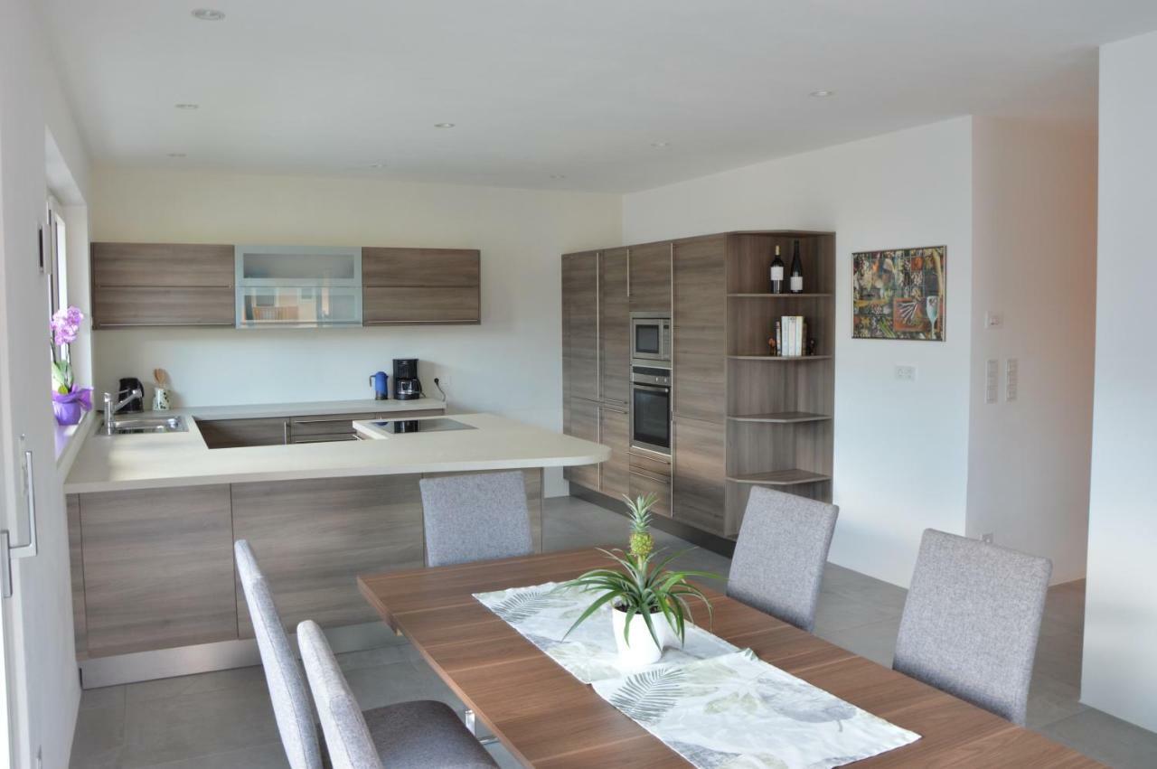 Family Apartment Julia Термено Екстер'єр фото